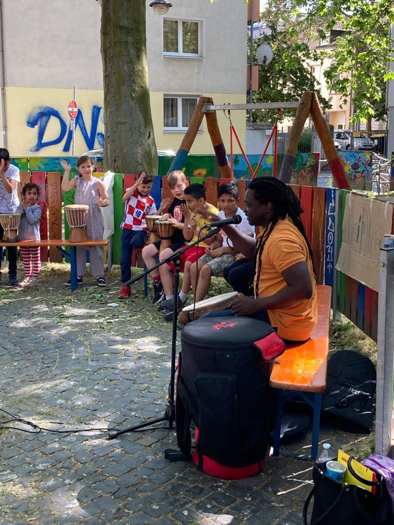 Kinder machen Musik
