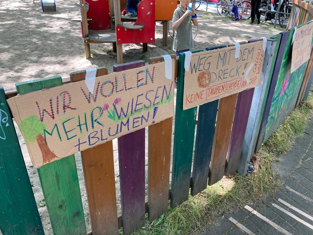 Plakate mit Kinderrechten