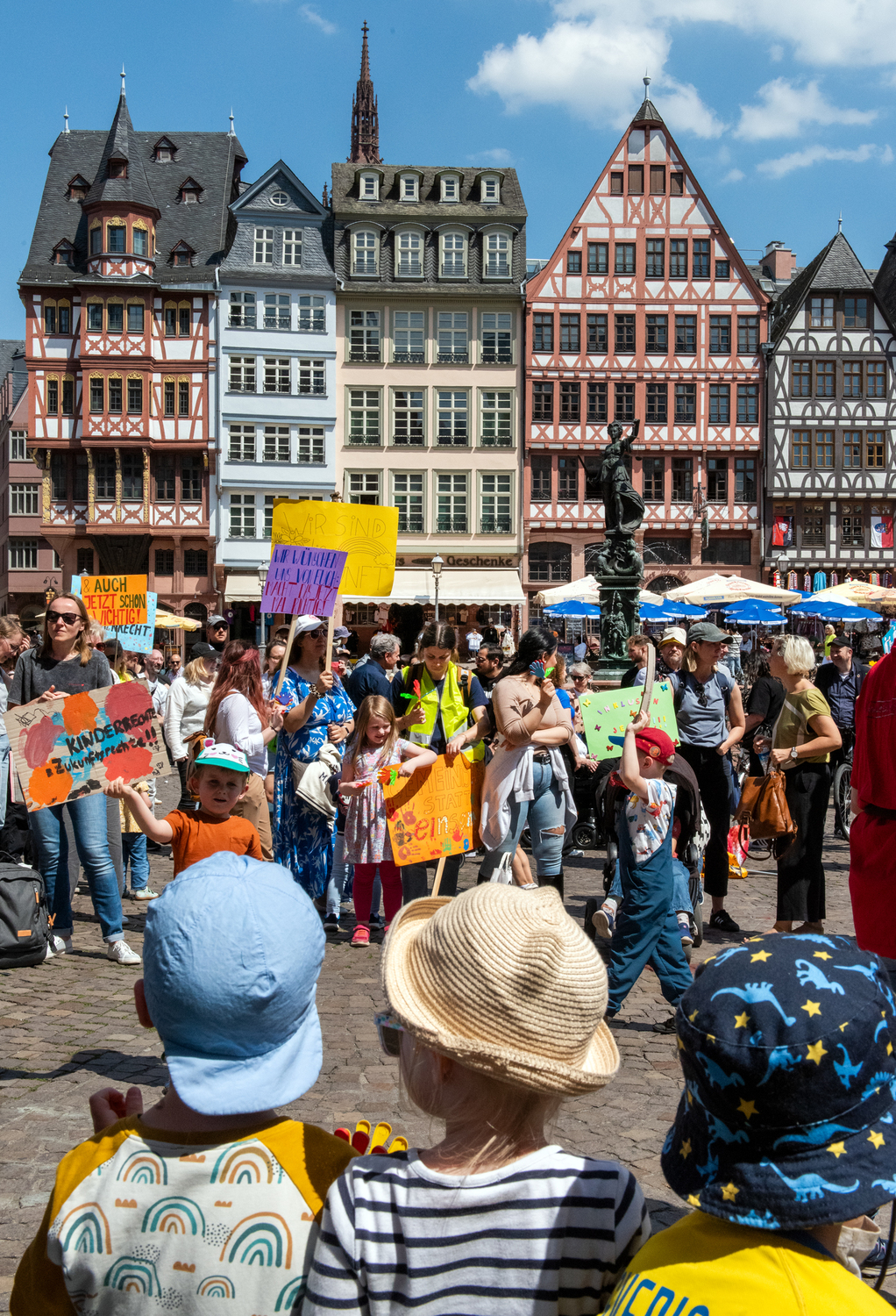 Demo für Kinderrechte am 7.7.2024 auf dem Römer.